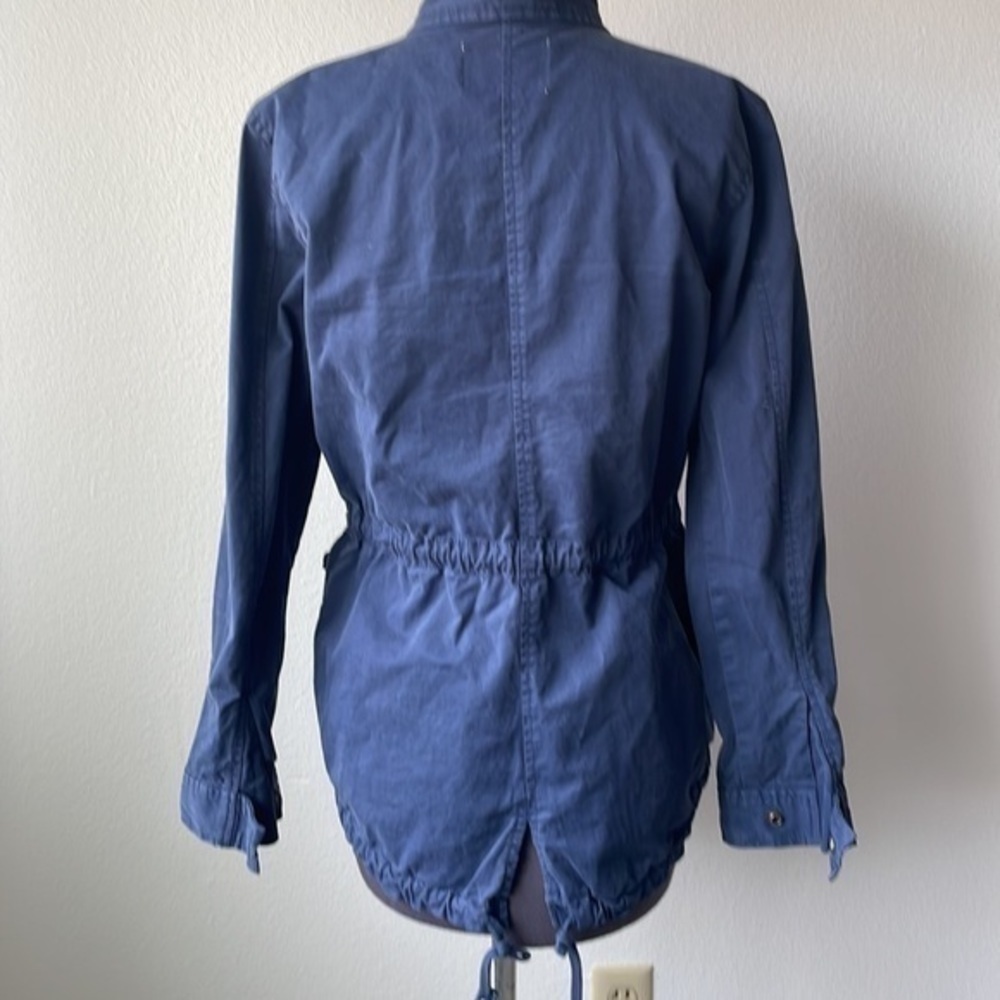 Hinge jacket Blue jacket size Small Designed in Seattle - Picture 5 of 9